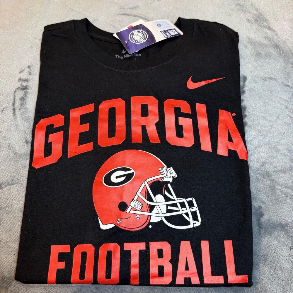 NWT Nike Georgia Bulldogs Legacy Football Icon T-Shirt Men Sz LBlack Graphic Tee
